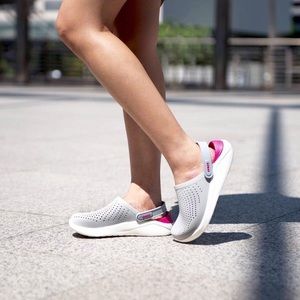 Crocs Literide Pink & Grey